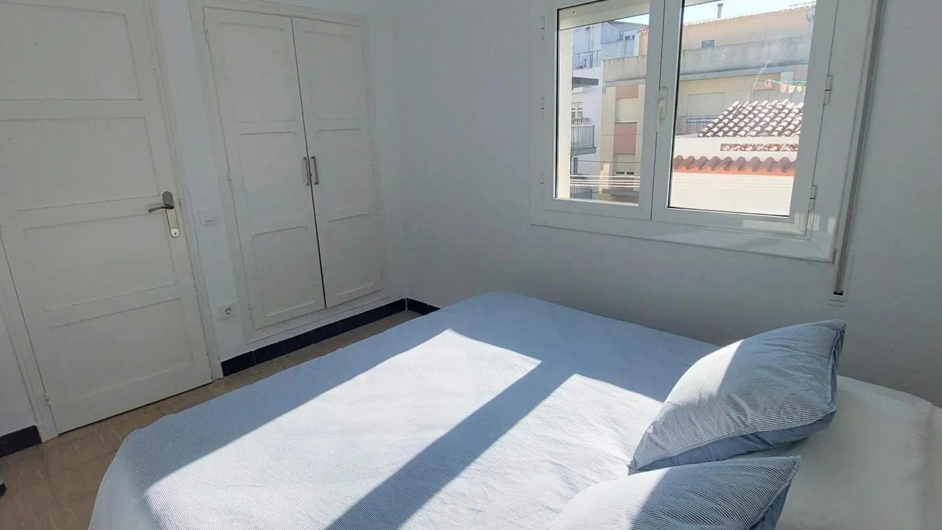Apartamento Comodo En Llanca, Cerca De Playas Y Tiendas, Wifi Incluido - Es-170-94 Spanje