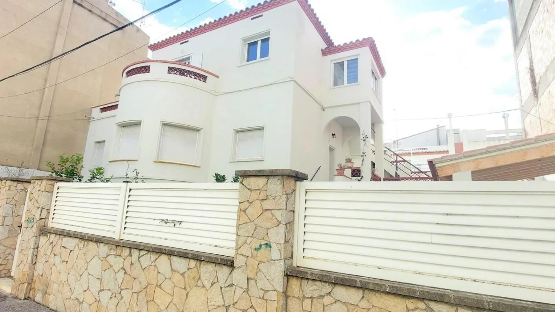 Apartamento Comodo En Llanca, Cerca De Playas Y Tiendas, Wifi Incluido - Es-170-94