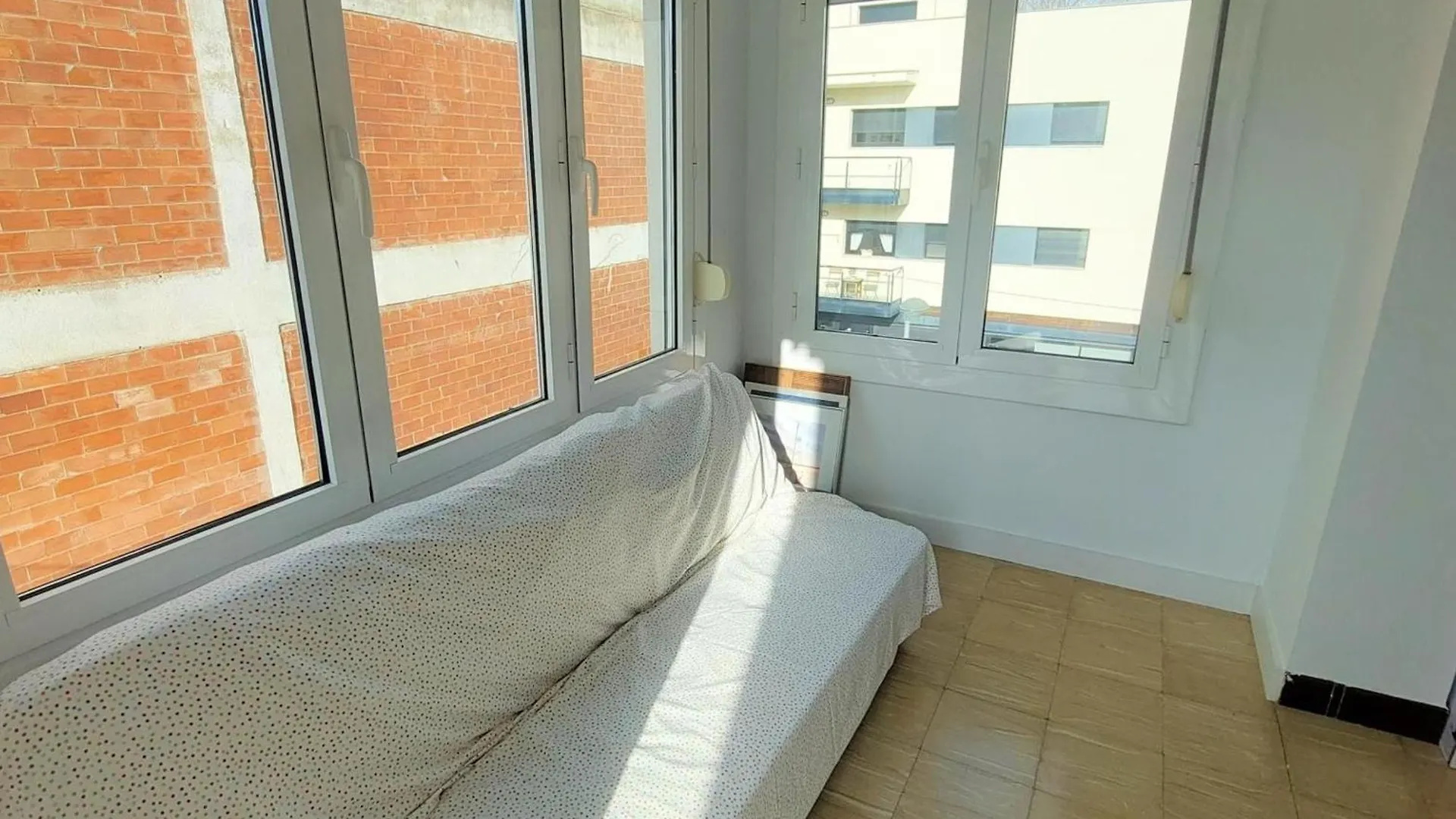 Apartment Apartamento Comodo En Llanca, Cerca De Playas Y Tiendas, Wifi Incluido - Es-170-94 Spain