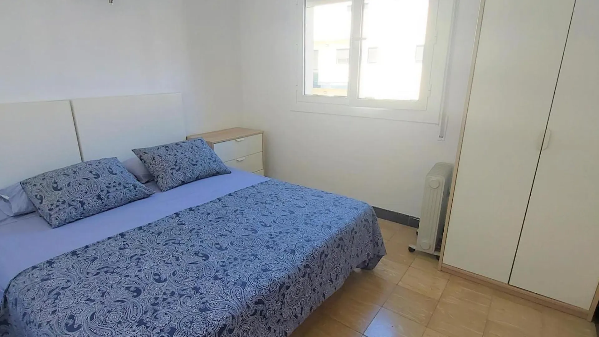 Apartment Apartamento Comodo En Llanca, Cerca De Playas Y Tiendas, Wifi Incluido - Es-170-94