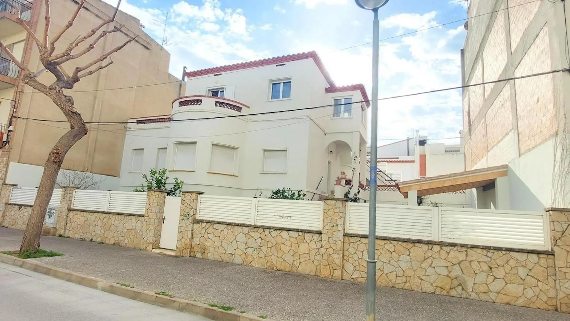 Apartamento Comodo En Llanca, Cerca De Playas Y Tiendas, Wifi Incluido - Es-170-94 Apartment Llanca